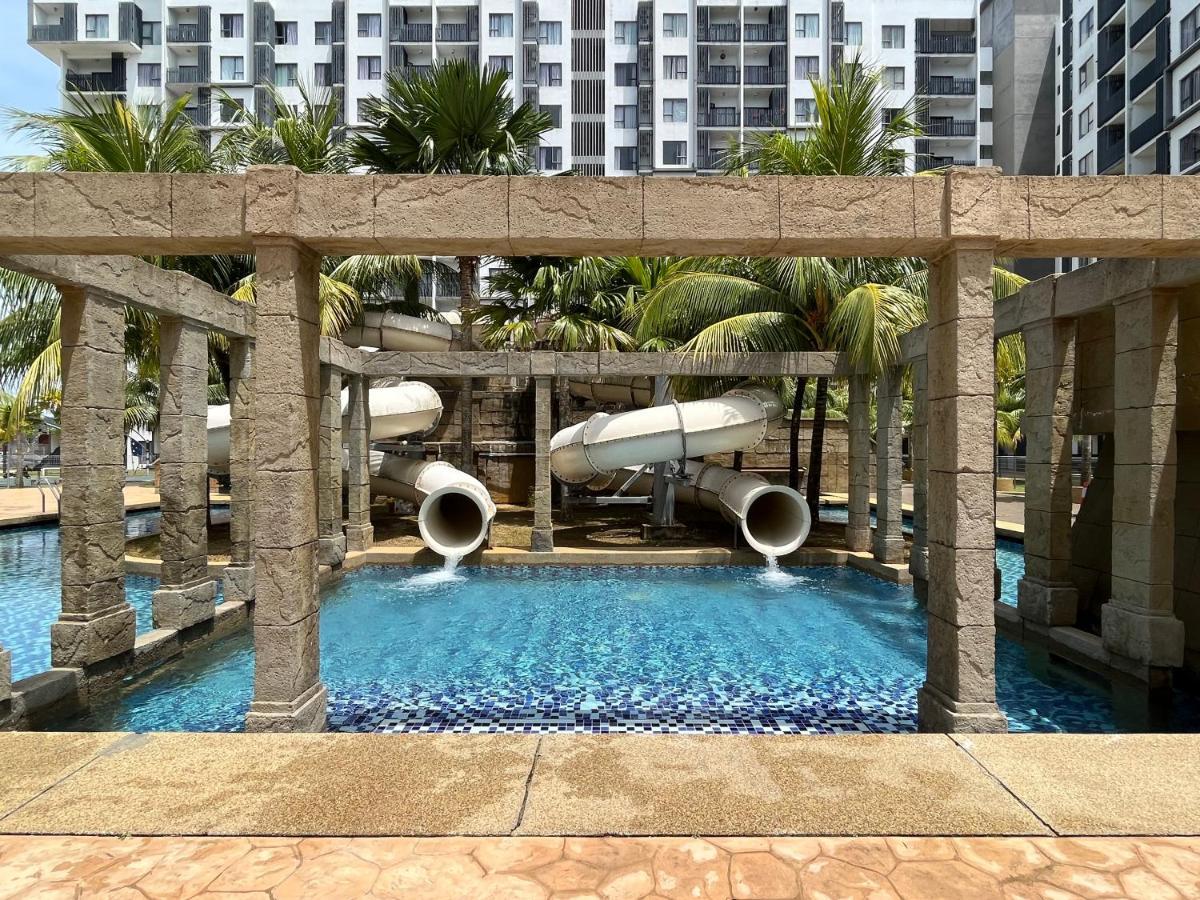 Sg Resort Residence - Beach & Waterpark 콴탄 외부 사진
